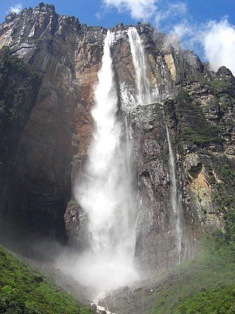 Angel Falls in Venezuela (2) Angel Falls in Venezuela (2)