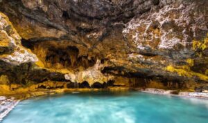 Cave - Banff (2) Cave - Banff (2)